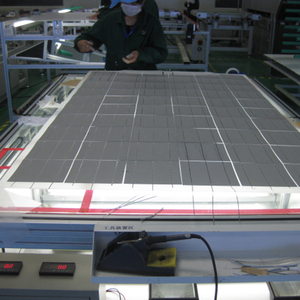 Fournisseur de panneaux solaires 600W demi-cellules PERC avec certification CE ISO, personnalisation d'usine YS600M-72, cellule solaire - Product Image 3