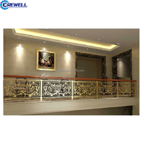 Rampe d'escalier moderne de luxe en acier inoxydable et cristal acrylique, finition satinée et miroir, Crewell CWSP300, garantie 5 ans, usage commercial