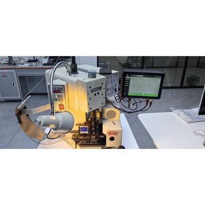 Pince à sertir C3-1.8S avec système de surveillance de la pression pour applications de sertissage industriel - Product Image 2