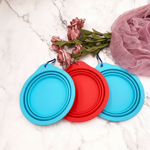 Hot-selling Practical Silicone Folding Round Food Grade Dog Cat Pet Bowl Portable Pet Food Travel Pet Bowl - Product Image 2