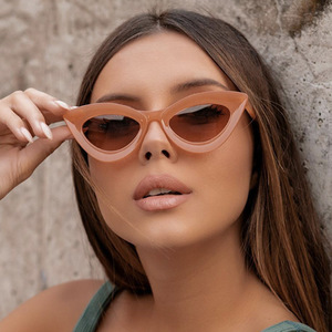 Gafas de Sol de Diseño Creativo con Forma de Ojo de Gato Triangular, Gafas de Sol Personalizadas con Forma Cóncava a la Moda - Product Image 2