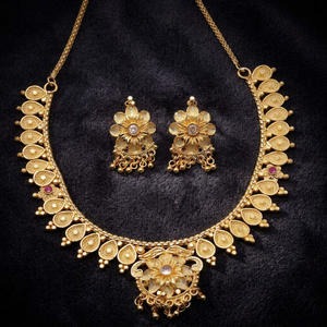 สร้อยคอแฟชั่นสำหรับผู้หญิงประดับด้วยทองเหลืองชุบทอง14K 18K 24K เครื่องประดับสำหรับงานแต่งงาน - Product Image 1