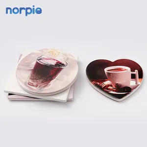 Düşük MOQ ev dekor ve kahve fincanı kalp şekli çay bardağı süblimasyon seramik bardak altlıkları mantar ile