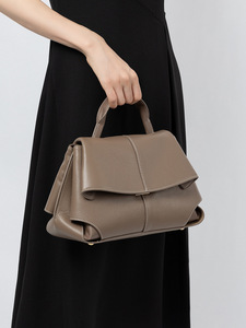 <span class=keywords><strong>Sac</strong></span> à <span class=keywords><strong>bandoulière</strong></span> de haute qualité avec un design de niche Nouveau style <span class=keywords><strong>Sac</strong></span> de luxe léger pour femmes <span class=keywords><strong>Sac</strong></span> <span class=keywords><strong>ultra</strong></span> léger pour les trajets quotidiens <span class=keywords><strong>Sac</strong></span> <span class=keywords><strong>bandoulière</strong></span> - Product Image 2