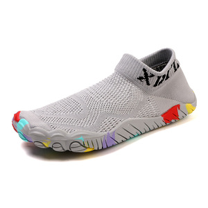 Chaussures aquatiques Xpil unisexes en maille à séchage rapide, chaussures de plage et de natation, semelle en caoutchouc Fly Knit, été, extérieur - Product Image 4