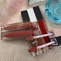 Brillo Labial Vegano al por Mayor, Libre de Crueldad Animal, a Base de Aceites Herbales, en Tonos Rosa, Rojo y Nude, Altamente Pigmentado, Brillante, Resistente al Agua, Marca Privada