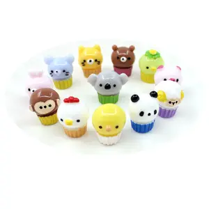 Yiwu wintop accessori moda all'ingrosso custom made 3d artificial animal cupcake flatback resin charms