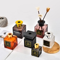 Diffuseur de parfum sans flamme 150ml 200ml, bouteille carrée en verre vide avec bâtonnets en rotin et fleur de Sola
