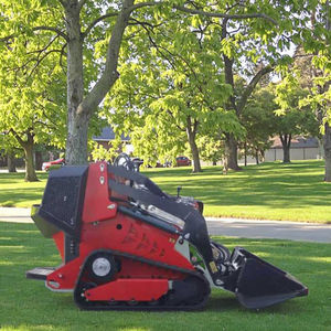 شحن مجاني، لودر انزلاقي صغير MYO صيني معتمد من CE/EPA/EURO 5، مع جرافة وحفار خنادق ومحراث دوار، سعة 0.12 متر مكعب، ضمان لمدة سنة واحدة، جودة عالية - Product Image 3