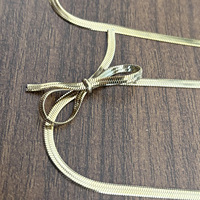 Cadena de Acero Inoxidable Resistente al Agua y al Deslustre, Chapada en Oro de 18K, con Diseño de Espina de Serpiente de 3mm y Lazo Decorativo