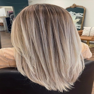 <span class=keywords><strong>Parrucca</strong></span> di Alta Qualità in Capelli Umani Biondi 13*4 e 13*6, <span class=keywords><strong>Biondo</strong></span> <span class=keywords><strong>Platino</strong></span>, Peluca Pelo Natural con Attaccatura Naturale per Donne Bianche - Product Image 1