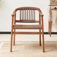 Chaise de salle à manger de style nordique moderne, cadre en bois massif rétro, chaise avec accoudoirs et dossier pour le salon