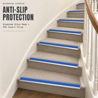 Profilé d'escalier moderne antidérapant et résistant à l'usure en aluminium avec insert en PVC, classe B1, résistance au feu, pour la sécurité des escaliers des bâtiments publics