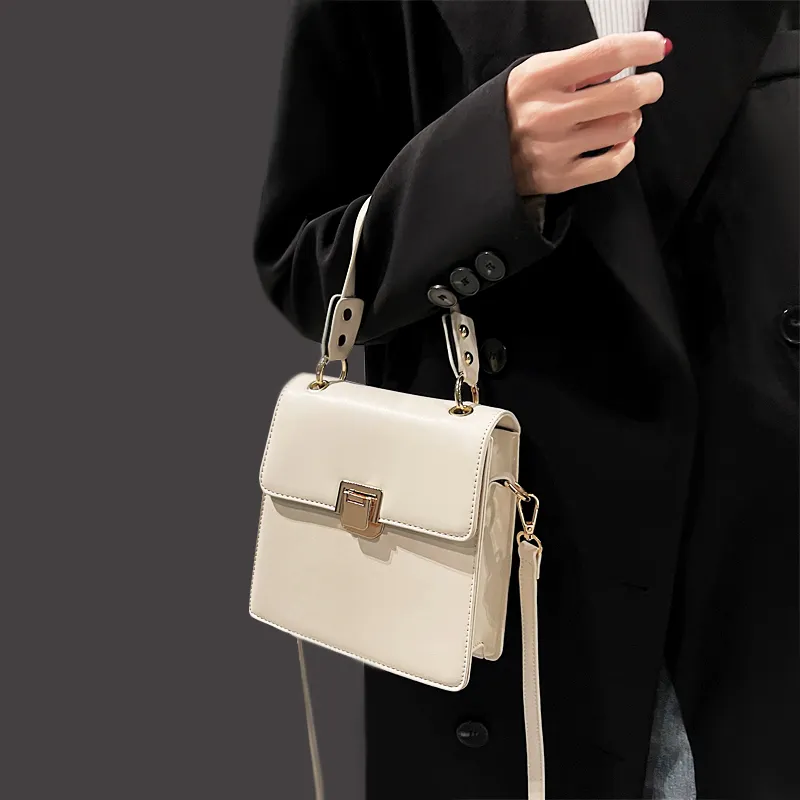 HEC Высококачественная простая текстурная Сумка Элегантный дизайн Модная маленькая квадратная сумка из искусственной кожи Сумка через плечо для дам