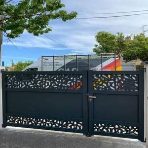 Modèle d'ouverture automatique découpé au <span class=keywords><strong>laser</strong></span> de porte de clôture de jardin en aluminium coulissante de cour pour des villas - Product Image 1