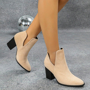 Bottines Chelsea pour femmes en daim à bout pointu et talon épais, style tendance à enfiler - Product Image 2