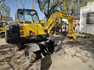 Mini-excavatrice sur pneus Hyundai 60W de Corée du Sud, modèles Robex Hyundai R60, R60w-9, R60w-7, R60 - Product Image 3