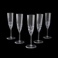 Lot de 8 Verres à Vin Jetables Transparents et Gobelets à Cocktail en Plastique Réutilisables pour la Maison, la Vie Quotidienne, les Fêtes, les Anniversaires et les Célébrations
