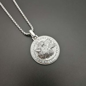 Hip Hop Iced Out Animal Lobo cabeza delicado chapado en oro impermeable Acero inoxidable moda joyería colgante collares hombres al por mayor - Product Image 4