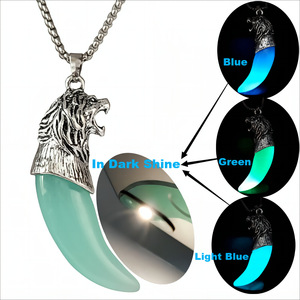 Colliers pendentifs tête <span class=keywords><strong>de</strong></span> loup et tête <span class=keywords><strong>de</strong></span> lion en pierre lumineuse, vente en gros d'usine, veilleuses, collier tête <span class=keywords><strong>de</strong></span> loup - Product Image 5