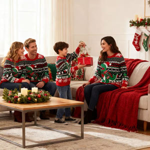 Pull jacquard de Noël pour couple et famille, motif Père Noël, collection automne-hiver, vente en gros - Product Image 1