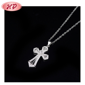 قلادة صليب ذهبية، مجوهرات ذهب عيار 22 قيراط، تصاميم قلادات بسلسلة للسيدات - Product Image 3
