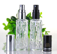 Flacon pulvérisateur carré en verre rechargeable de 10 ml pour parfum, avec pompe à brume fine et capuchon argenté, avec diffuseur à bâtonnets