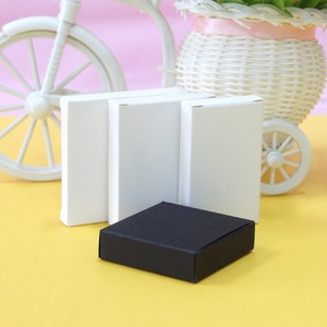 Boîte en carton pliable blanche 71-80 mm, emballage général, papier de 350 g - Product Image 3