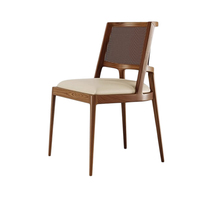 Chaise de salle à manger en bois massif, chaise en rotin décontractée avec sac souple pour hôtel et restaurant, chaise en rotin simple de style nordique