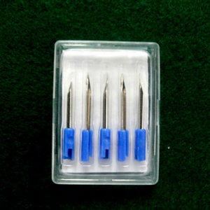 DK-386N 5 aiguilles d'étiquetage en acier standard, manche bleu durable, ajustement universel pour pistolets d'étiquetage - Product Image 1