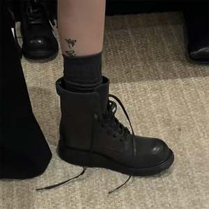 <span class=keywords><strong>Botas</strong></span> de Diseñador para Mujer y <span class=keywords><strong>Hombre</strong></span>, Botines Martines, Botines de Plataforma Mini, Zapatos de Media Caña, Cuero - Product Image 4