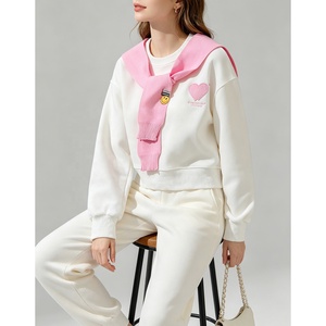 Vente en gros <span class=keywords><strong>de</strong></span> pulls décontractés pour femmes <span class=keywords><strong>de</strong></span> haute qualité avec logo personnalisé brodé, ensemble deux pièces en tissu épais pour l'automne et l'hiver - Product Image 1