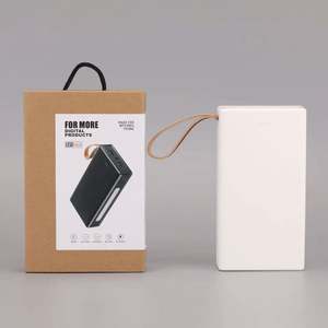 Batterie externe 30000 mAh avec lampe torche - Product Image 4