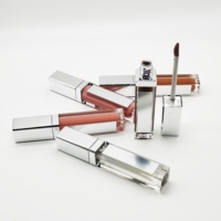Nouveau moule en gros pour gloss à lèvres carré de 7,5 ml avec LED, miroir intégré, pigment nude de luxe, gloss à lèvres mat LED avec lumière et miroir intégré