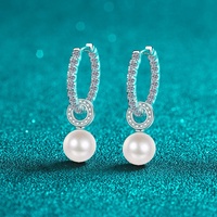 OUGEPHELI Boucles d'oreilles clous en argent sterling S925 plaqué or avec moissanite et perle d'eau douce pour femme, cadeau de fête