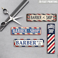 Letrero Metálico Vintage de Barbería con Diseño de Poste Rojo, Blanco y Azul