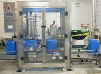 Têtes de Automatic1-8 haute performance Ligne de remplissage de liquide Bouteille liquide chloroforme 25L Machine de remplissage de pesticides