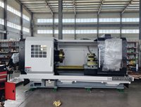 Tour à fileter CNC horizontal robuste QK1327 pour tuyaux, alésage de broche 280 mm, machine de tournage de gaines de pétrole standard API
