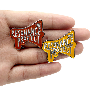 Spille e Distintivi in Metallo Personalizzati Smaltati a Tema <span class=keywords><strong>Stranger</strong></span> <span class=keywords><strong>Things</strong></span> Supernatural: Demogorgone <span class=keywords><strong>di</strong></span> Eleven - Product Image 3