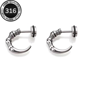 Pendientes de acero de titanio con forma de garra de águila y gancho curvo en varios colores a elegir, estilo punk, con tornillo, a la moda. - Product Image 2