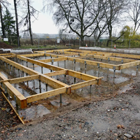 Pieux hélicoïdaux en acier galvanisé à chaud Q235B EN1090 EXC2 de 85 m de longueur personnalisée pour montage solaire/construction 15