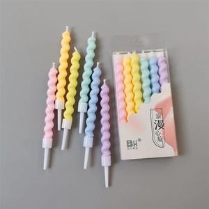 Kit de bougies <span class=keywords><strong>fontaine</strong></span> dorées Twisty Spiral Candles Cake Topper Sparkler pour la décoration d'<span class=keywords><strong>anniversaire</strong></span> d'<span class=keywords><strong>anniversaire</strong></span> de mariage d'<span class=keywords><strong>anniversaire</strong></span> - Product Image 6