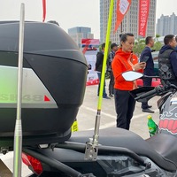 Drapeau de sécurité moto haute visibilité 85 cm, antenne fouet fluorescente d'avertissement pour montage sur top-case