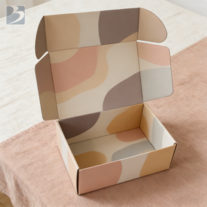 Caja de Cartón Corrugado con Logotipo Personalizado para Envíos, Caja de Embalaje para Ropa, Snacks, Cosméticos, Productos de <span class=keywords><strong>Maquillaje</strong></span>, Caja de Suscripción <span class=keywords><strong>Mensual</strong></span> OEM - Product Image 3
