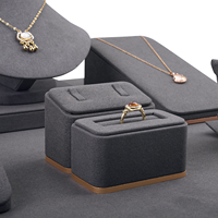 Ensemble de présentoirs à bijoux en microfibre de luxe de couleur personnalisée CHEN LU, collier, boucles d'oreilles, bague, bracelet, présentoir pour magasin de détail, OEM