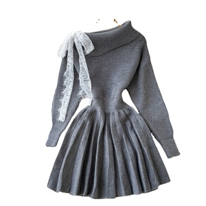 <span class=keywords><strong>Abito</strong></span> da donna a maniche lunghe lavorato a <span class=keywords><strong>maglia</strong></span> con cinturino a tracolla - Product Image 1