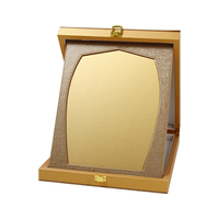 Plaque en bois de style minimaliste moderne populaire utilisée pour afficher les certificats de compétition/autorisation ou d'honneur à la maison/au bureau