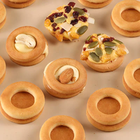 OEM/ODM Biscuits sandwichs aux noix de 11,6 g, biscuits fourrés à la crème, simulant des biscuits sandwichs à trois couches avec différents types de noix