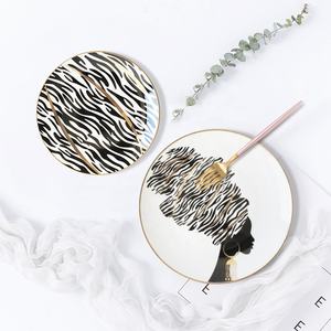 Juego de vajilla de porcelana francesa de Oriente Medio, juego de vajilla negra con borde dorado de cerámica - Product Image 3