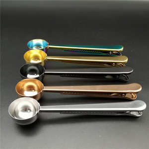 Meilleure vente cuillère à café en métal 2-en-1 cuillère à mesurer le lait et le café en acier inoxydable avec clip d'étanchéité pour sac de polissage miroir - Product Image 3
